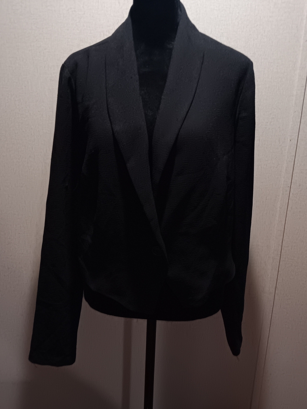 Forever 21 🍑 Black Open-Front Draped Blazer